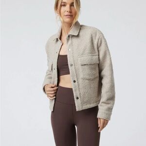 Vuori Sherpa Teddy Jacket in Light Taupe